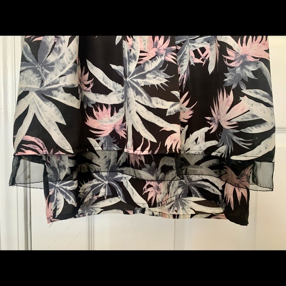 Like Minded strappy palm dress, black, size M, zipper down back w/cutouts - Picture 4 of 4